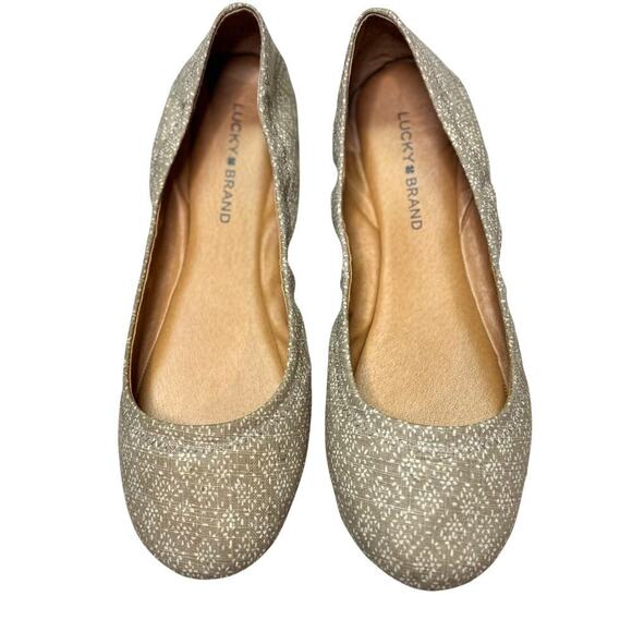 Lucky Brand | Women's Emmie Closed Toe Slide Flats, Cobblestone, Ballet Flats - Picture 9 of 10